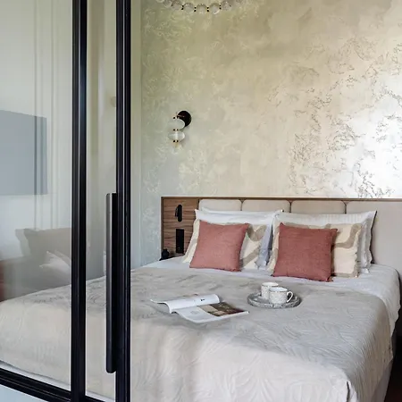 Reset In So Soho Collection 4*