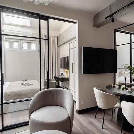 Reset In So Soho Collection Aparthotel