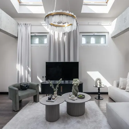 Апарт-отель So Soho By Staylab