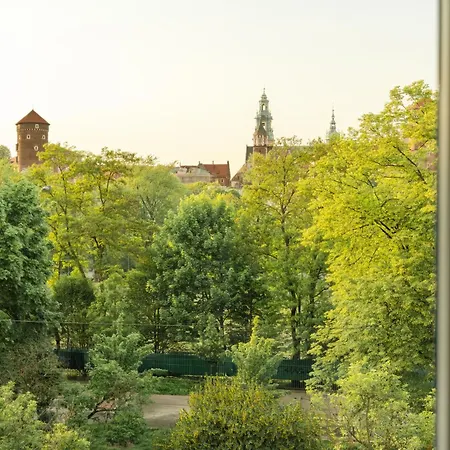 Apartmanhotel So Soho Collection 4*